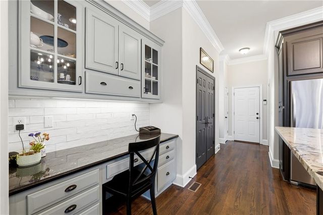 9885 Nature Mill Road, Johns Creek, GA 30022