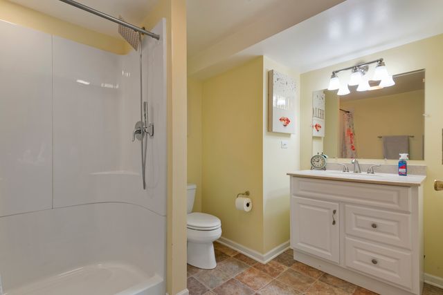 64 Talcott Avenue, Crystal Lake, IL 60014