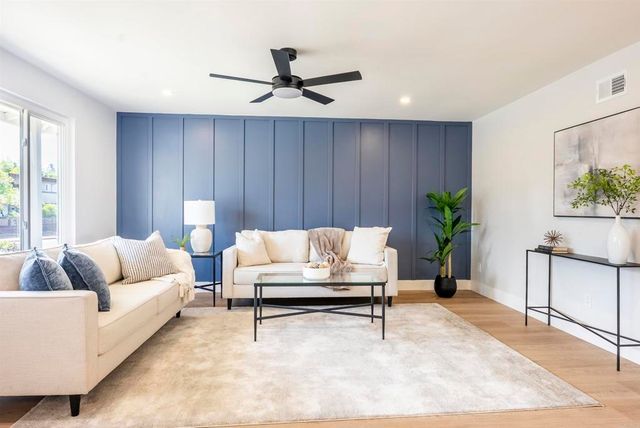 5610 Chateau Drive, San Diego, CA 92117