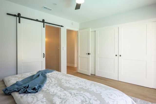 5610 Chateau Drive, San Diego, CA 92117