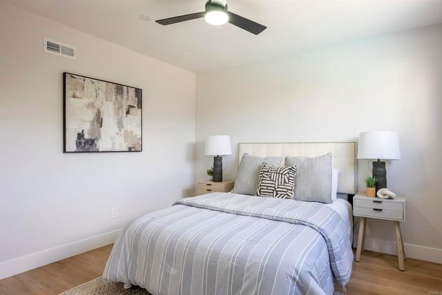 5610 Chateau Drive, San Diego, CA 92117