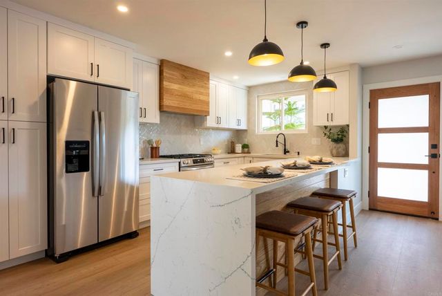 5610 Chateau Drive, San Diego, CA 92117