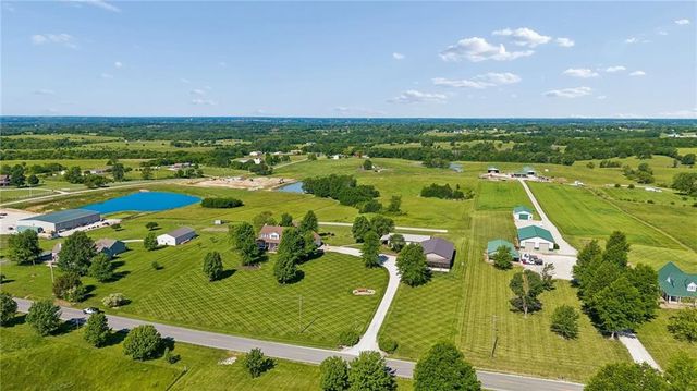 17308 Endicott Road, Kearney, MO 64060