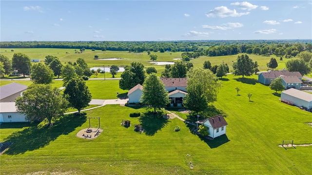 17308 Endicott Road, Kearney, MO 64060