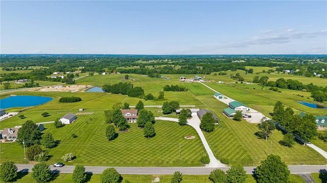 17308 Endicott Road, Kearney, MO 64060