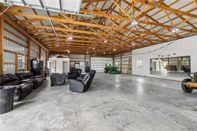 17308 Endicott Road, Kearney, MO 64060