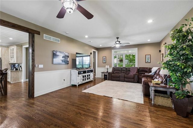 17308 Endicott Road, Kearney, MO 64060