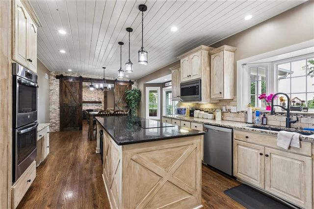 17308 Endicott Road, Kearney, MO 64060