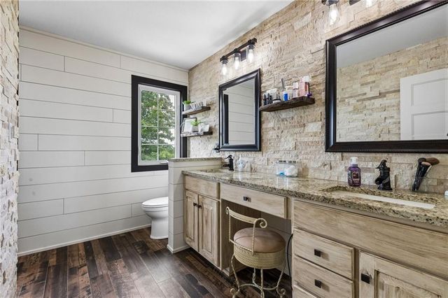 17308 Endicott Road, Kearney, MO 64060