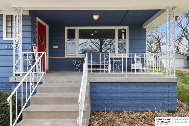 3020 S 43rd Street, Omaha, NE 68105