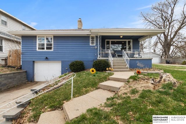 3020 S 43rd Street, Omaha, NE 68105
