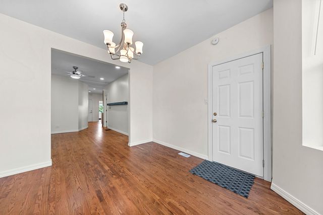 2630 N Hamlin Avenue 1, Chicago, IL 60647