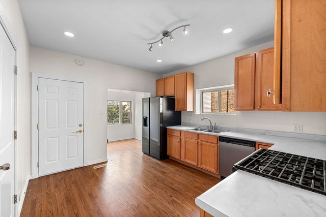 2630 N Hamlin Avenue 1, Chicago, IL 60647