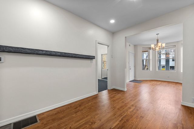 2630 N Hamlin Avenue 1, Chicago, IL 60647