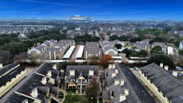 2425 Holly Hall Street C54, Houston, TX 77054