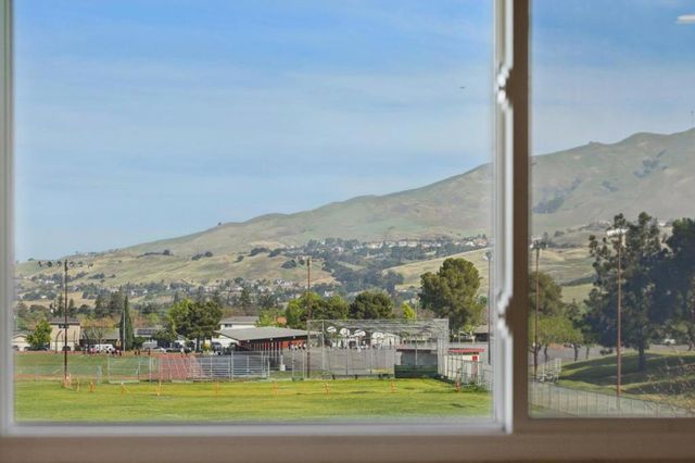 1621 Tahoe Drive, Milpitas, CA 95035