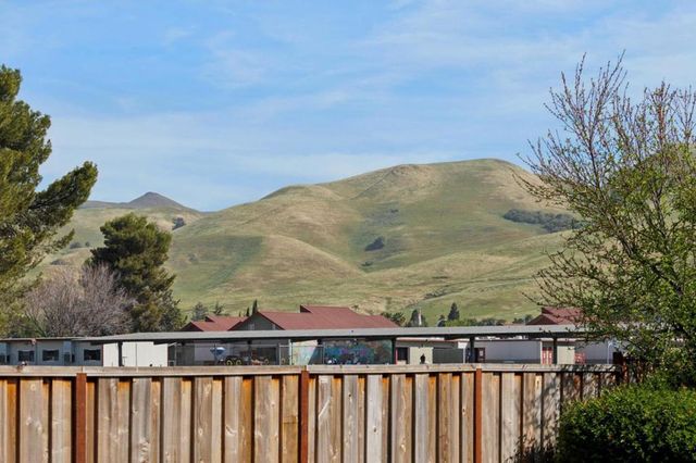 1621 Tahoe Drive, Milpitas, CA 95035