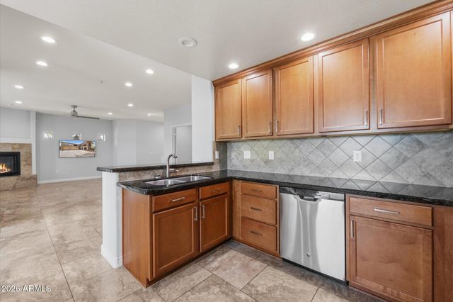 21320 N 56th Street 1101, Phoenix, AZ 85054