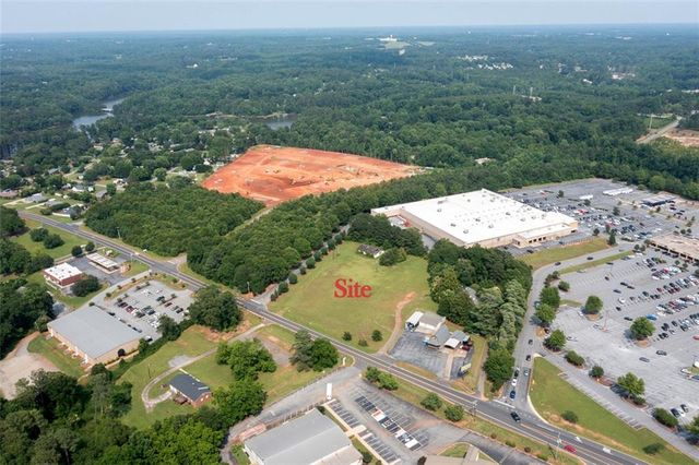 222 Brown Road, Anderson, SC 29621