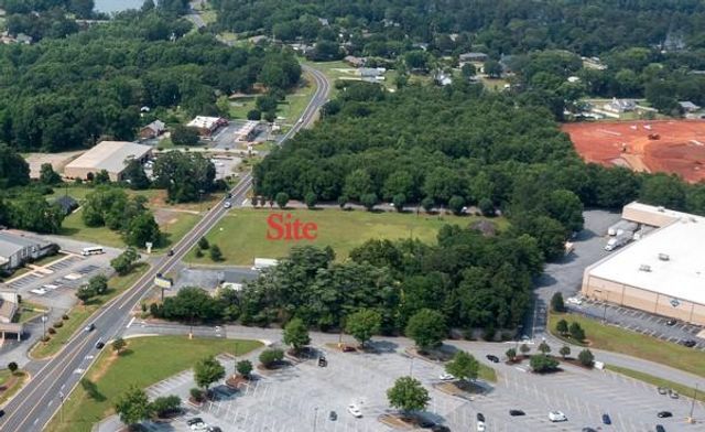 222 Brown Road, Anderson, SC 29621