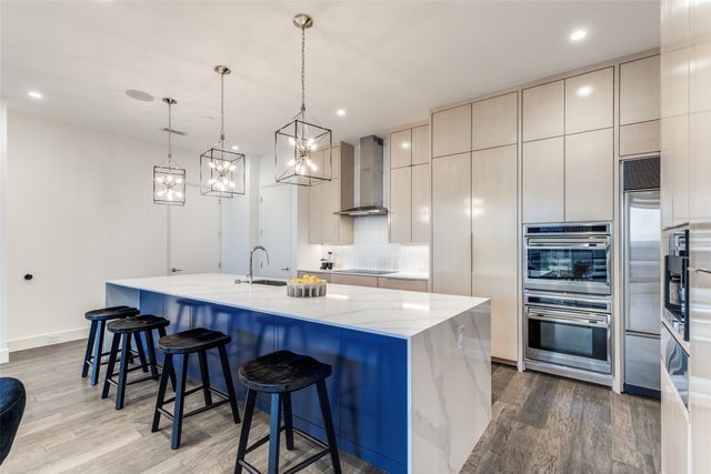 2200 Victory Avenue 2107, Dallas, TX 75219