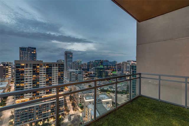 2200 Victory Avenue 2107, Dallas, TX 75219