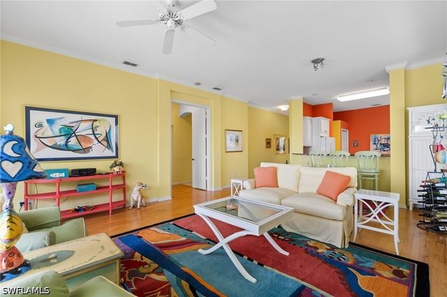 1843 Leamington LN, Naples, FL 34109