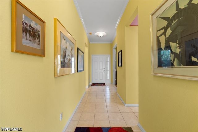 1843 Leamington LN, Naples, FL 34109