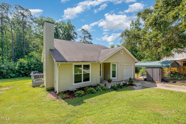 5700 Eagle Pass Circle, Fayetteville, NC 28304