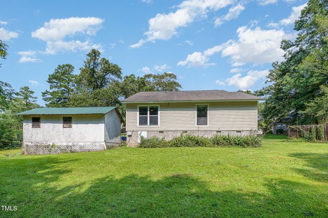 5700 Eagle Pass Circle, Fayetteville, NC 28304