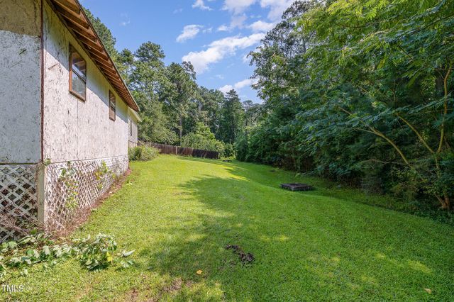 5700 Eagle Pass Circle, Fayetteville, NC 28304
