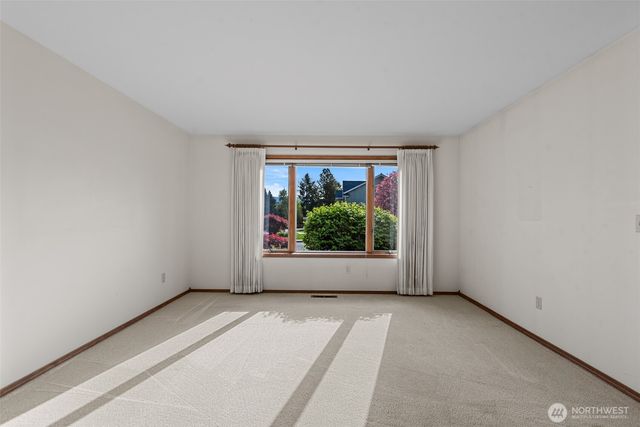 6 Sunburst Street, Wenatchee, WA 98801