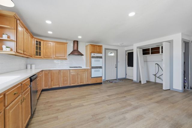 7770 S Old 27, Ashley, IN 46705