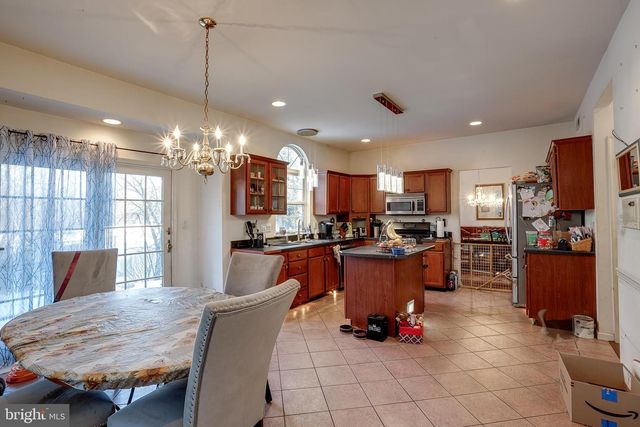 4 BLACK PINE LN, Lumberton, NJ 08048