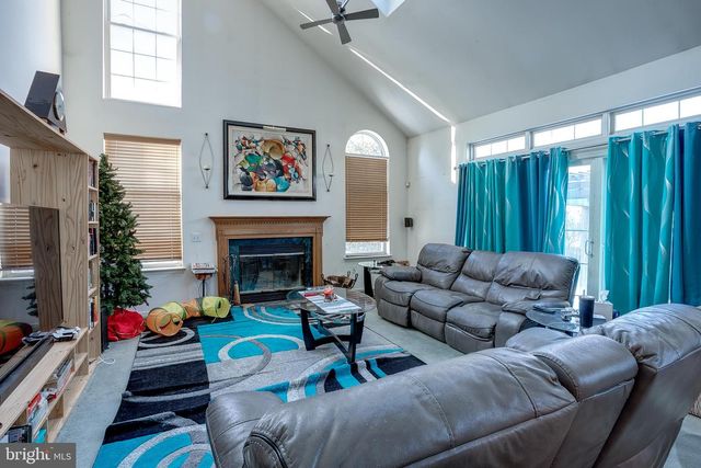 4 BLACK PINE LN, Lumberton, NJ 08048