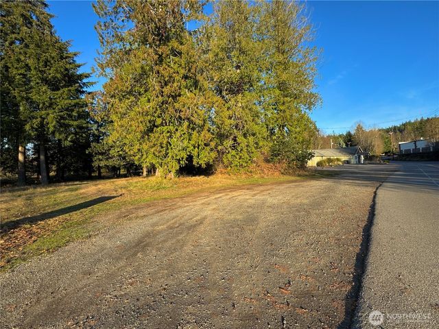 25 NE Roy Boad Road, Belfair, WA 98528