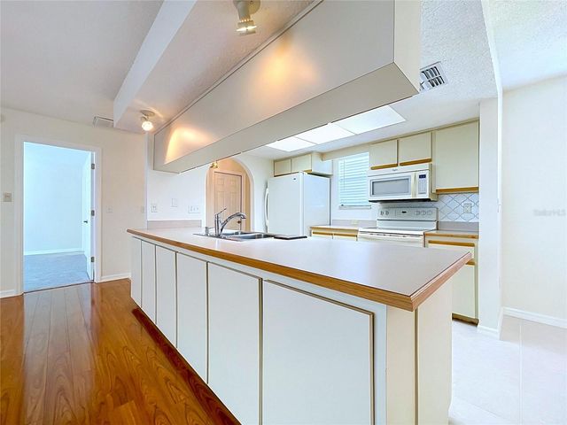 12132 SHADOW RIDGE BOULEVARD, Hudson, FL 34669