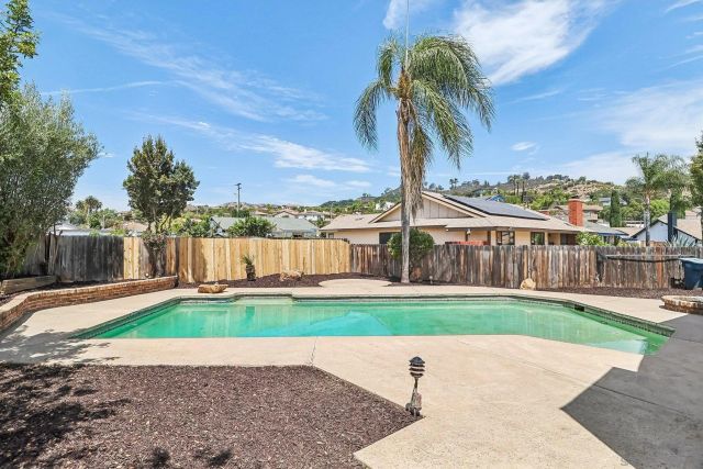 767 Jonathon Place, Escondido, CA 92027
