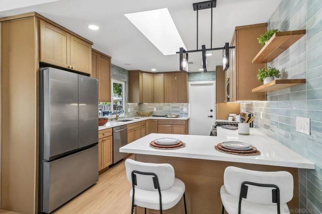 767 Jonathon Place, Escondido, CA 92027