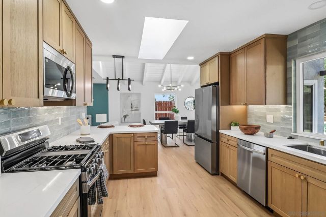 767 Jonathon Place, Escondido, CA 92027