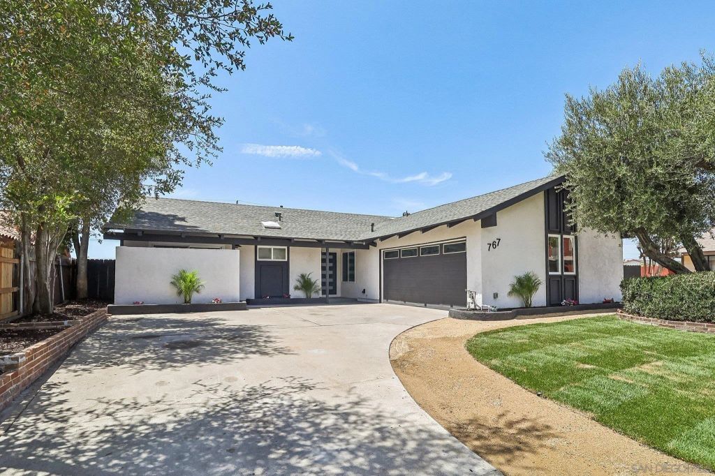 767 Jonathon Place, Escondido, CA 92027
