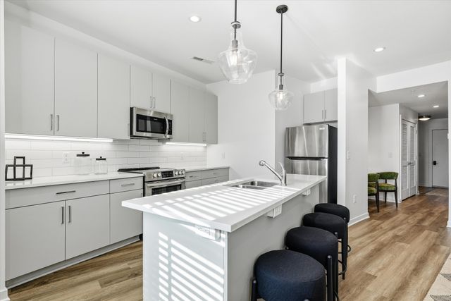 707 26th Ave N Apt 204, Nashville, TN 37208