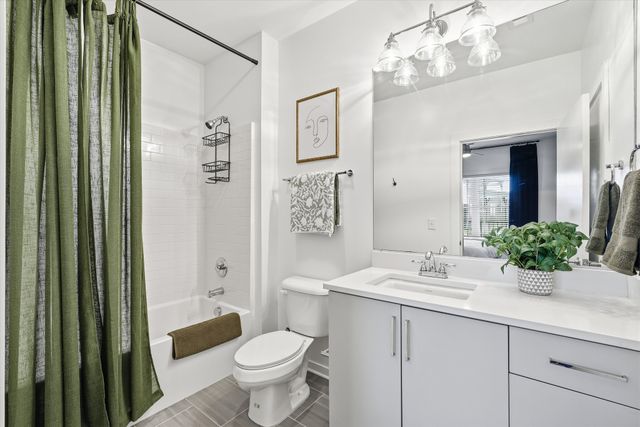 707 26th Ave N Apt 204, Nashville, TN 37208