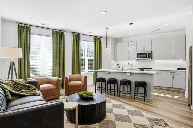 707 26th Ave N Apt 204, Nashville, TN 37208