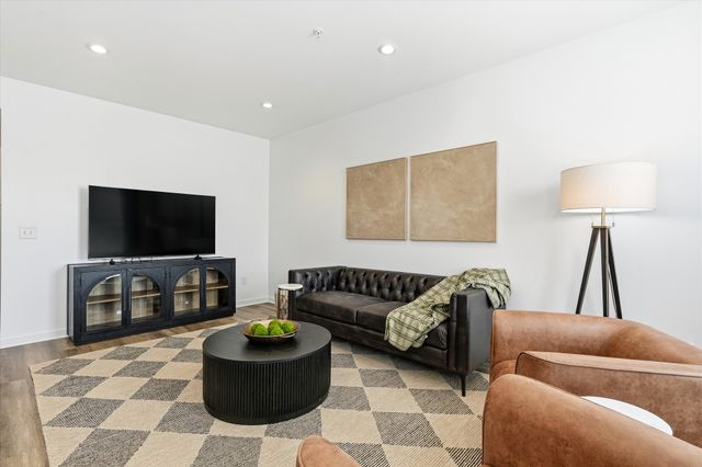 707 26th Ave N Apt 204, Nashville, TN 37208