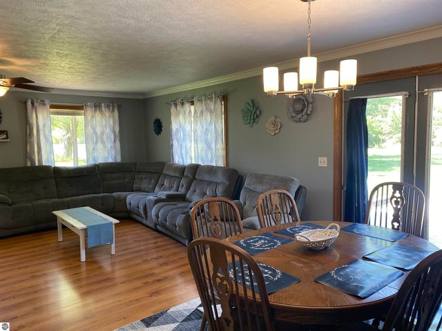 737 Sensabaugh Road, Lupton, MI 48635