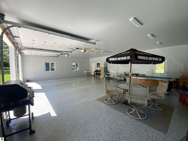 737 Sensabaugh Road, Lupton, MI 48635