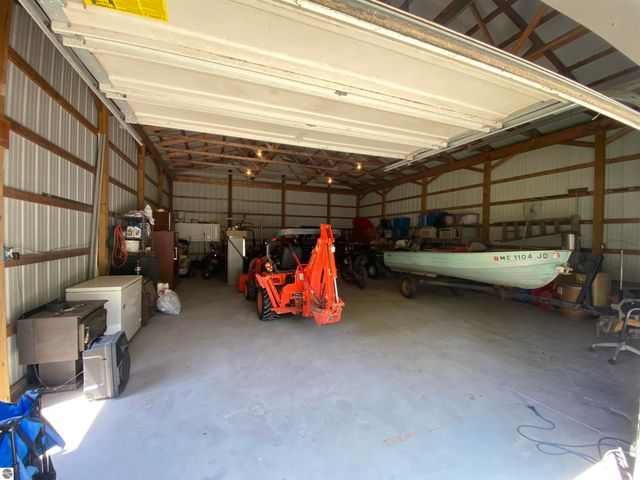 737 Sensabaugh Road, Lupton, MI 48635