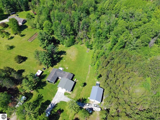 737 Sensabaugh Road, Lupton, MI 48635