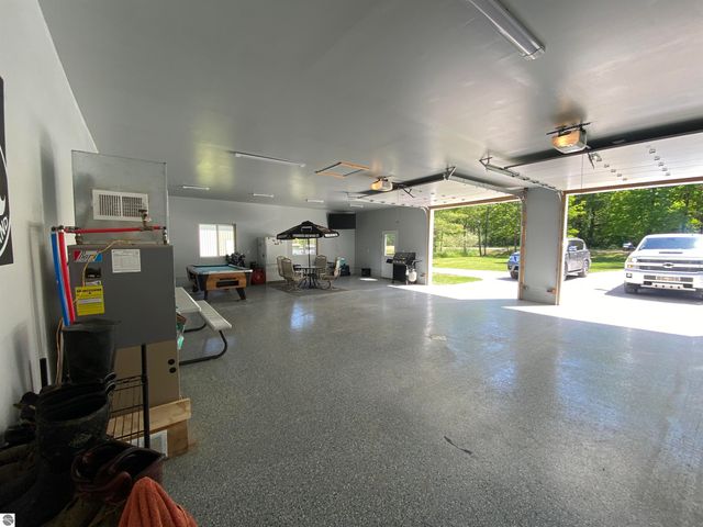 737 Sensabaugh Road, Lupton, MI 48635